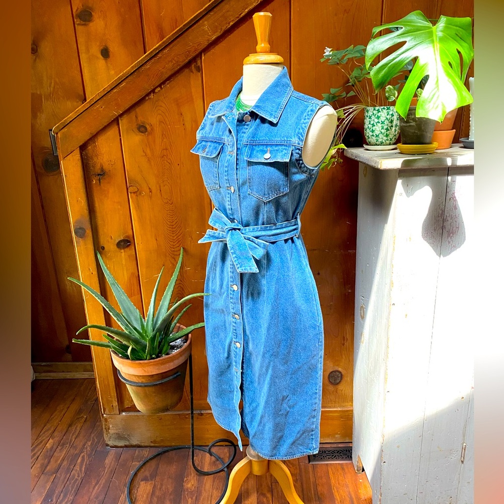 NWT  Denim Jean Sleeveless Midi Dress with Pockets